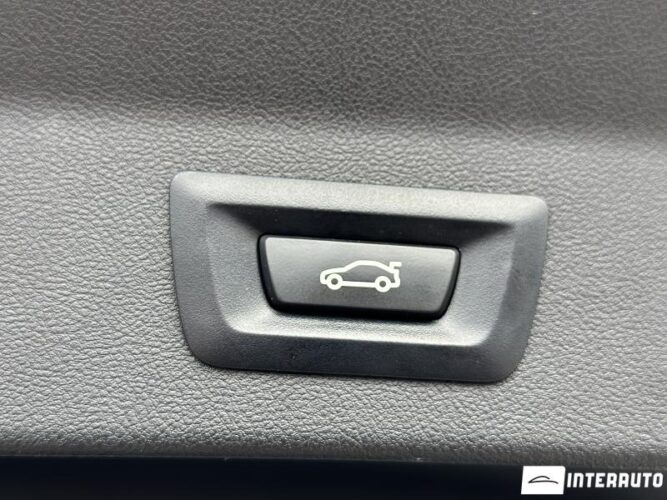 BMW X3 3.0e 57 interauto-car