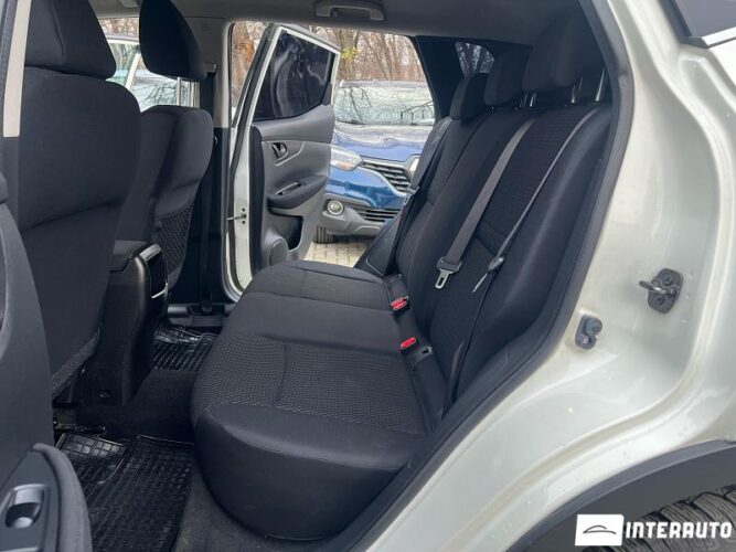 Nissan Qashqai 50 interauto-car