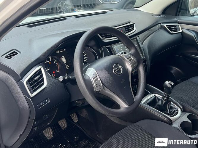 Nissan Qashqai 39 interauto-car