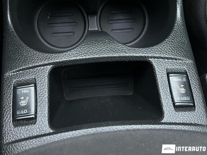 Nissan Qashqai 47 interauto-car