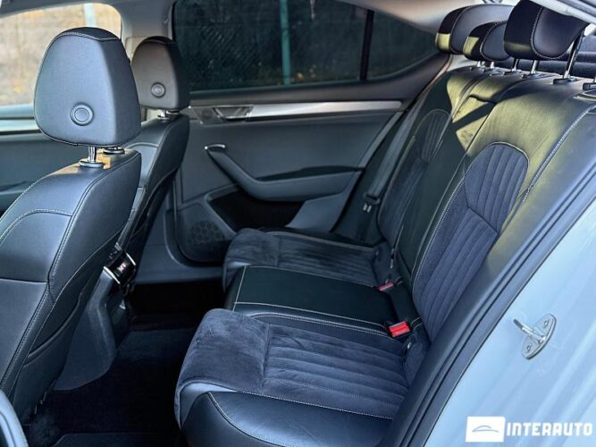 Skoda Superb 54 interauto-car