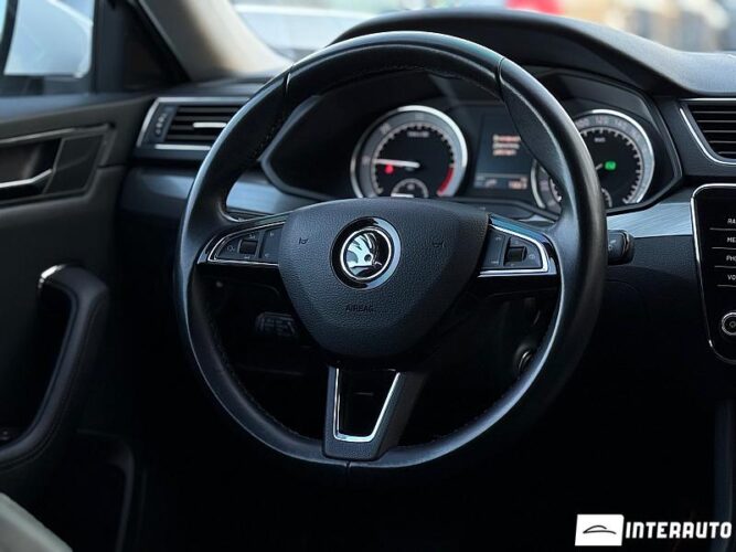Skoda Superb 53 interauto-car