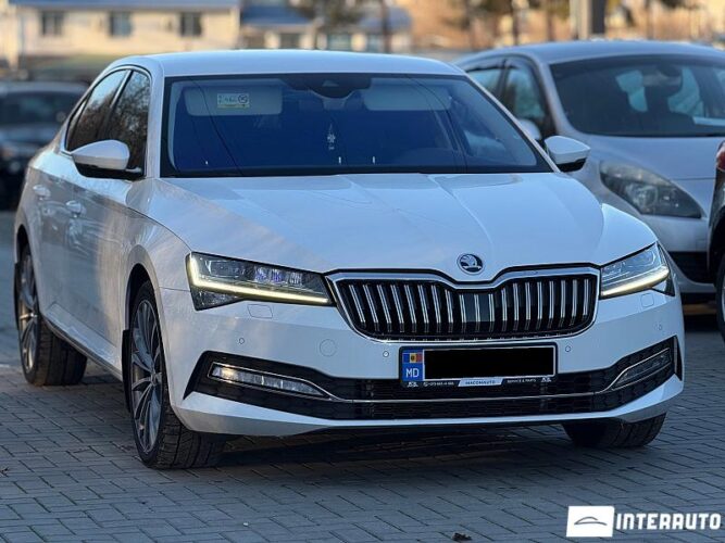Skoda Superb 38 interauto-car