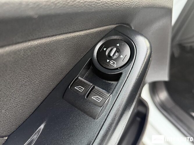 Ford Fiesta 47 interauto-car