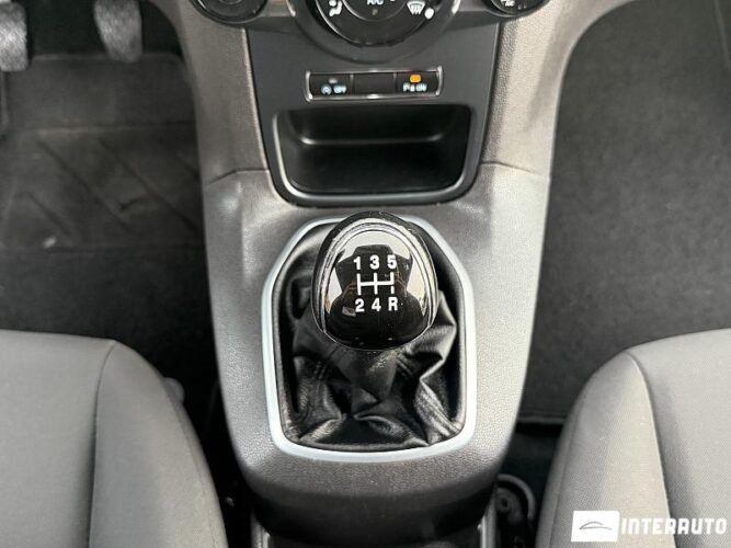Ford Fiesta 42 interauto-car