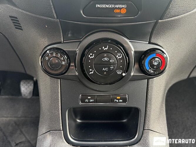 Ford Fiesta 41 interauto-car