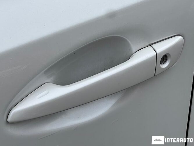 Lexus CT 200h 49 interauto-car