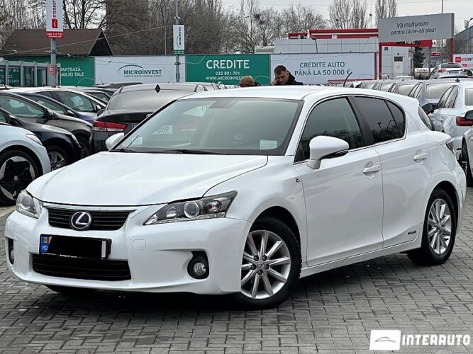 Lexus CT 200h 31 interauto-car