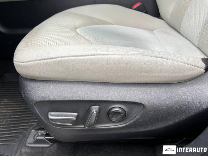 Toyota Grand Highlander 52 interauto-car