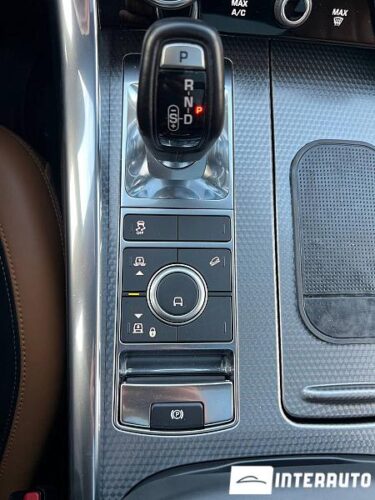 Land Rover Range Rover Sport 46 interauto-car