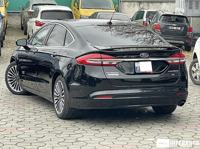 Ford Fusion 33 interauto-car