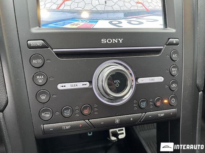 Ford Fusion 42 interauto-car