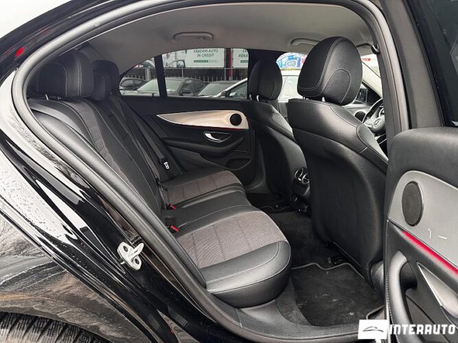 Mercedes E 300de 42 interauto-car