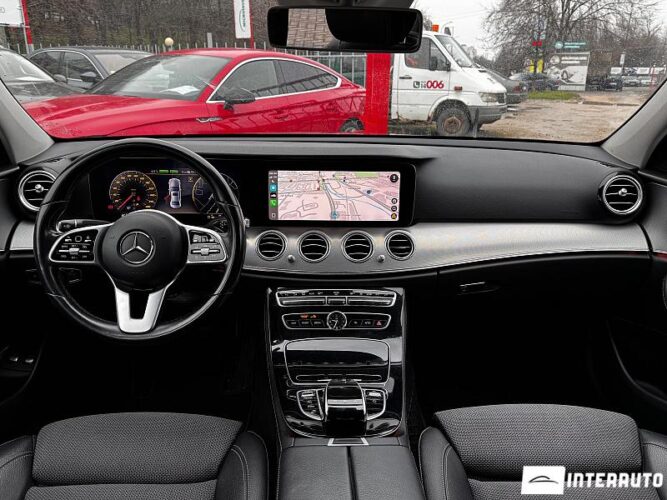 Mercedes E 300de 36 interauto-car