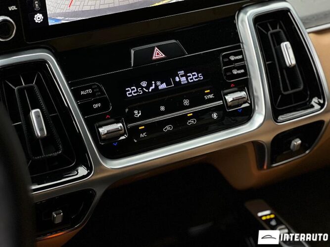 Kia Sorento 48 interauto-car