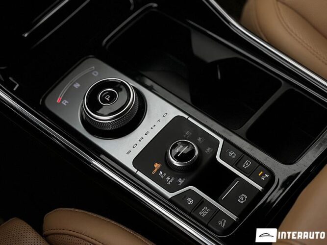 Kia Sorento 51 interauto-car