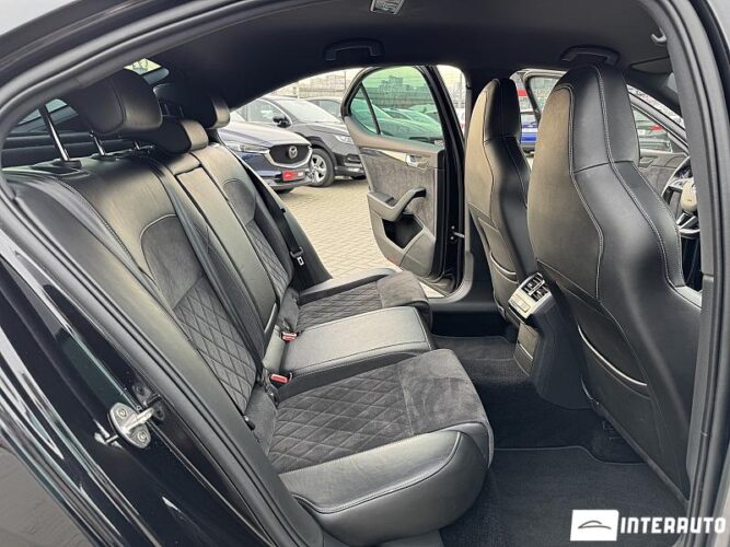 Skoda Superb 47 interauto-car