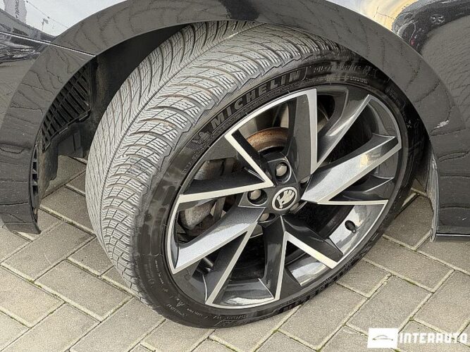 Skoda Superb 49 interauto-car