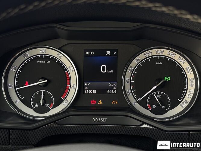 Skoda Superb 41 interauto-car