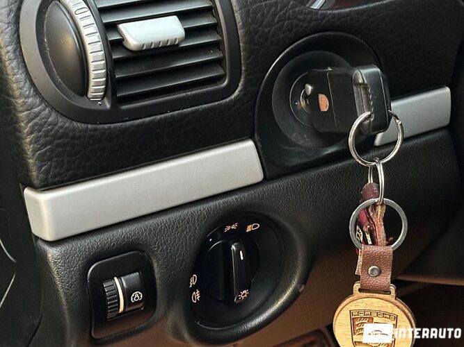 Porsche Cayenne S 44 interauto-car