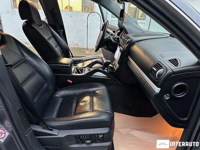 Porsche Cayenne S 34 interauto-car