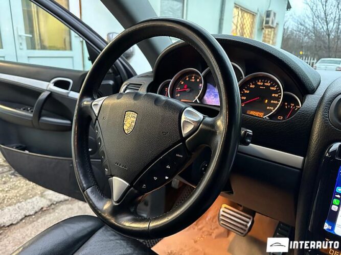 Porsche Cayenne S 39 interauto-car