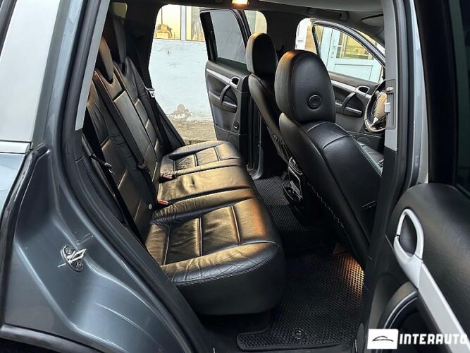 Porsche Cayenne S 36 interauto-car