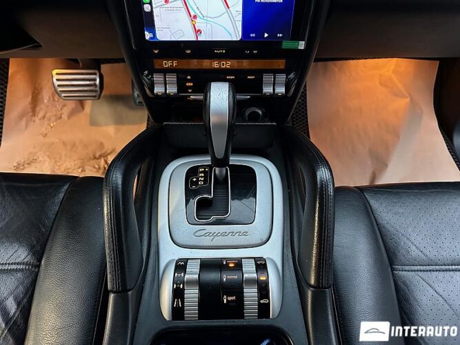 Porsche Cayenne S 42 interauto-car