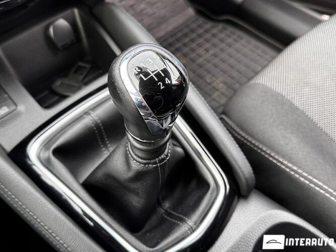 Nissan Qashqai 41 interauto-car