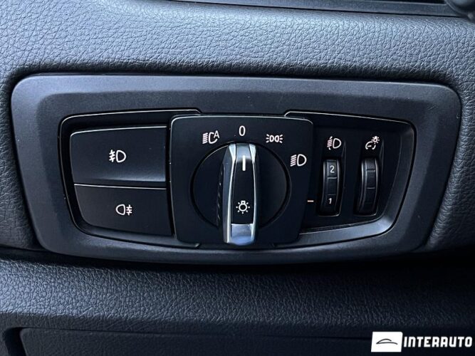 BMW 216d 38 interauto-car