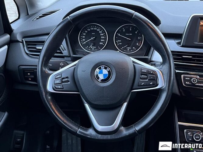 BMW 216d 41 interauto-car