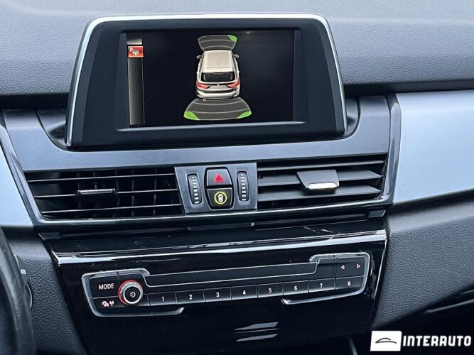 BMW 216d 43 interauto-car