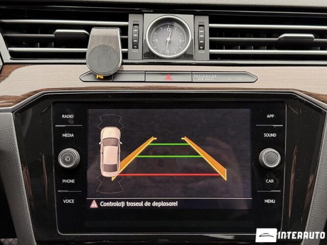 Volkswagen Passat 44 interauto-car