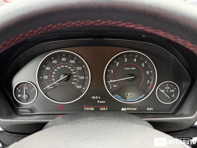 BMW 330E 40 interauto-car