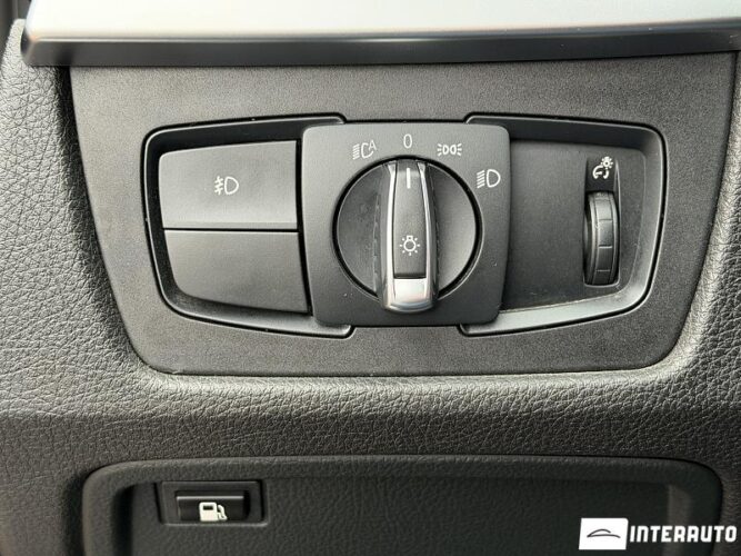 BMW 330E 38 interauto-car