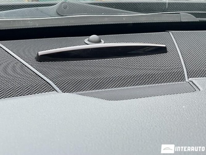 Mercedes E 200 42 interauto-car