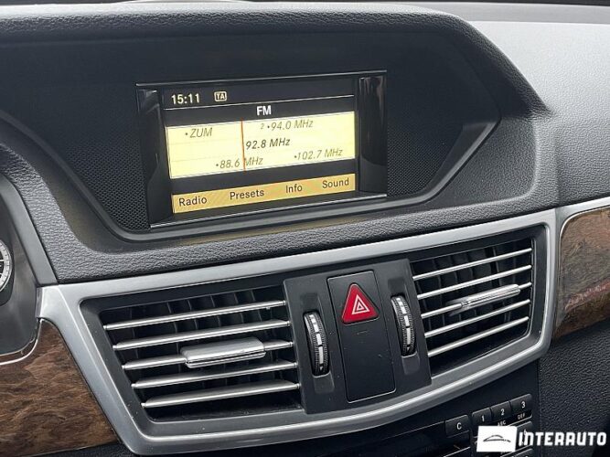 Mercedes E 200 43 interauto-car