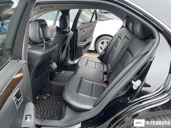 Mercedes E 200 46 interauto-car