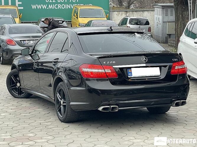 Mercedes E 200 34 interauto-car