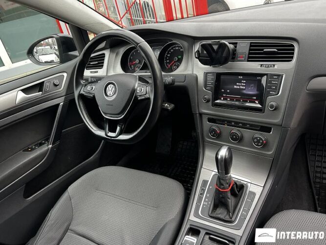 Volkswagen Golf 32 interauto-car
