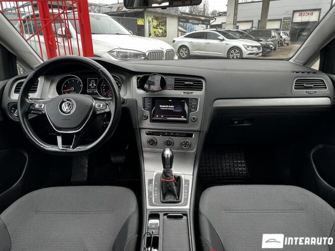 Volkswagen Golf 33 interauto-car