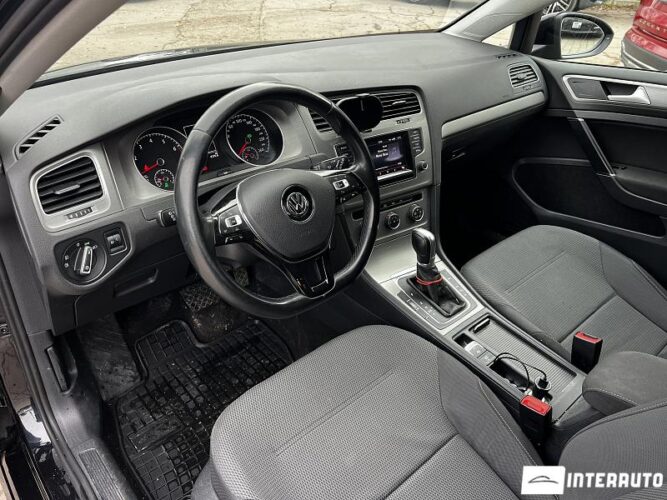 Volkswagen Golf 34 interauto-car
