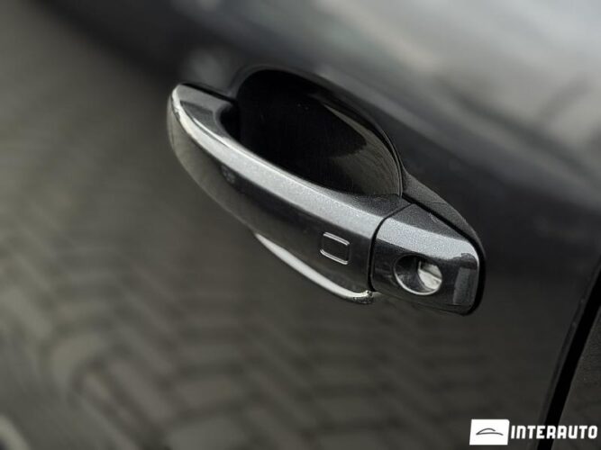 Audi Q5 38 interauto-car