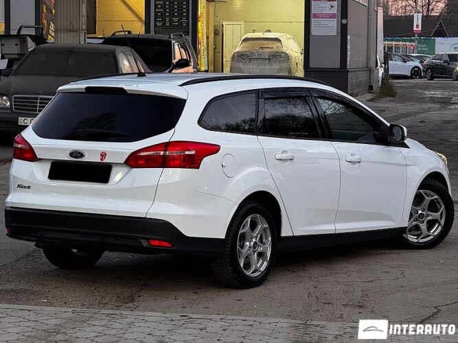 Ford Focus 30 interauto-car