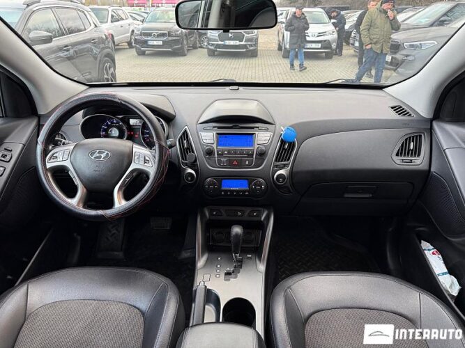 Hyundai Tucson 35 interauto-car