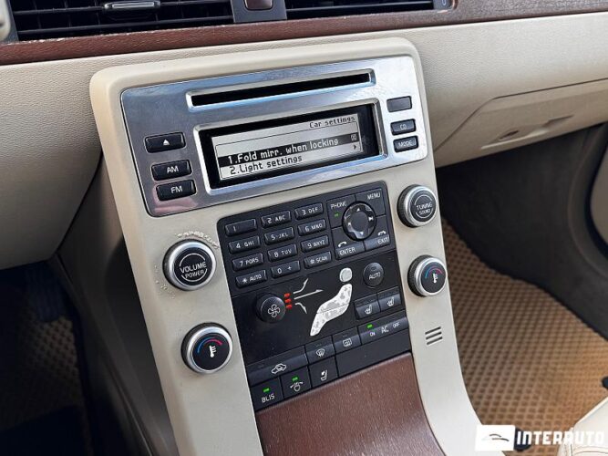 Volvo S 80 42 interauto-car