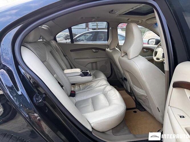 Volvo S 80 51 interauto-car