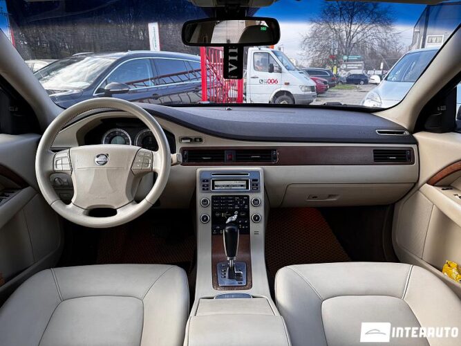Volvo S 80 38 interauto-car