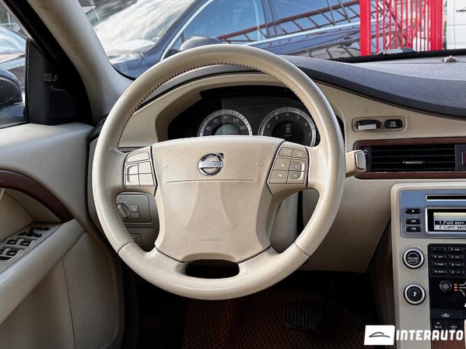 Volvo S 80 39 interauto-car