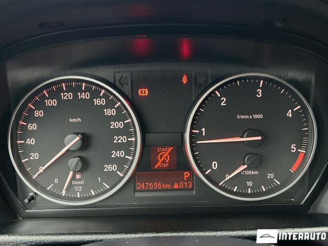 BMW X1 2.0D 43 interauto-car